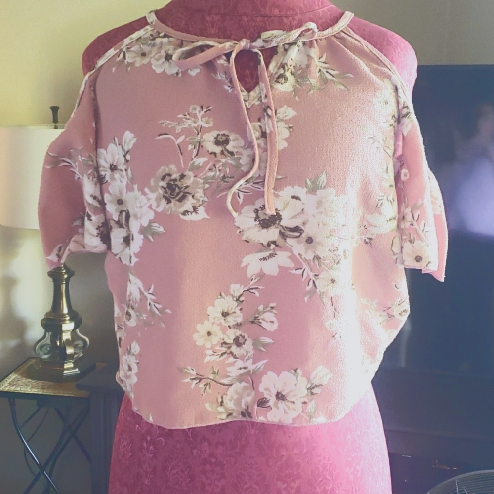 Pink, floral white, size Medium Ambiance